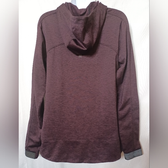 ATHLETA Striated Stow Reflector Pull- Over Plum Color Hoodie. Size M - Picture 12 of 14
